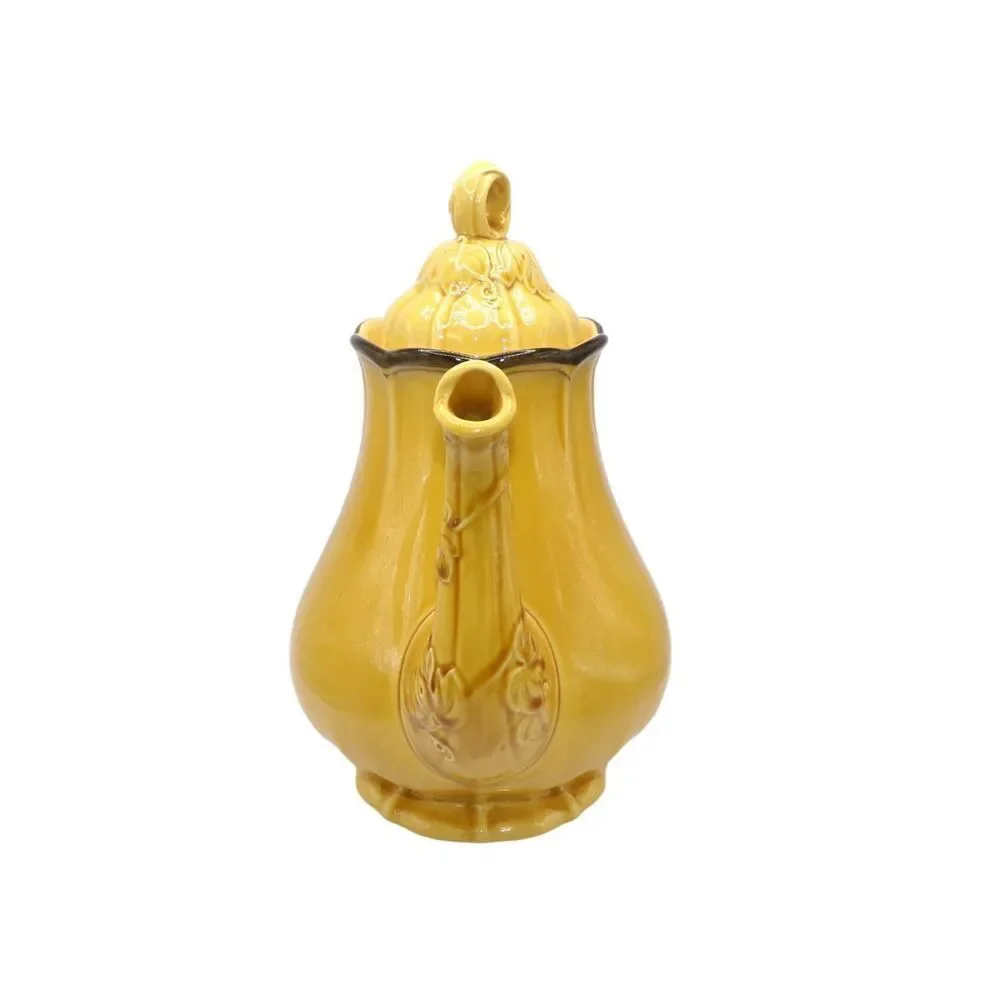 Vintage Metlox Poppytrail Vernon “La Mancha Gold” coffee/tea pot .